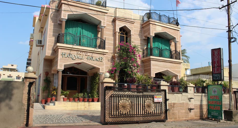 Hariyali Palace Hotel, Udaipur 1